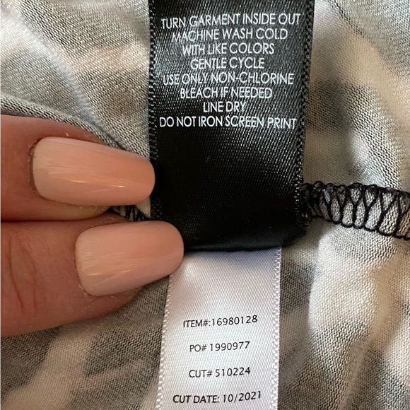 Floral Blouse - Picture 4 of 6